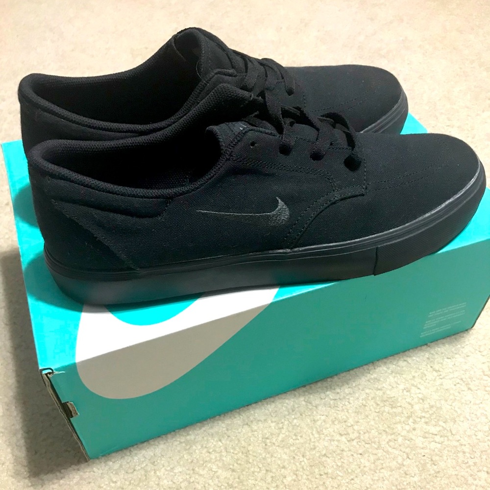 Men’s Nike SB Clutch sneakers, size 11 1/2